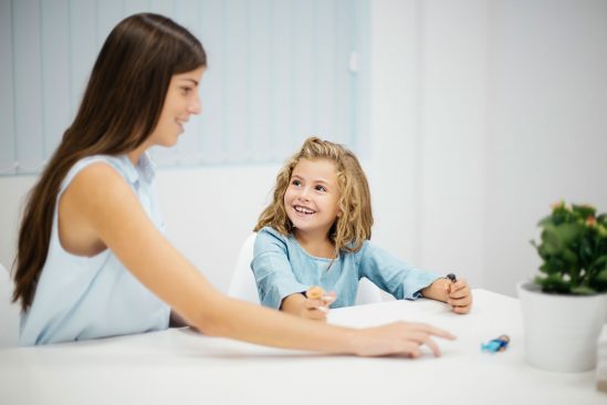 psicóloga infantil en valencia - Niña sonriendo