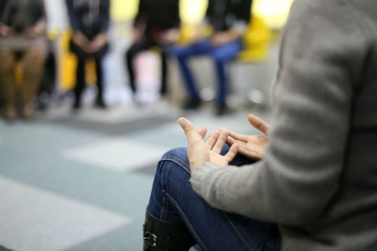 psicólogo para adultos en Valencia - Terapia en grupo