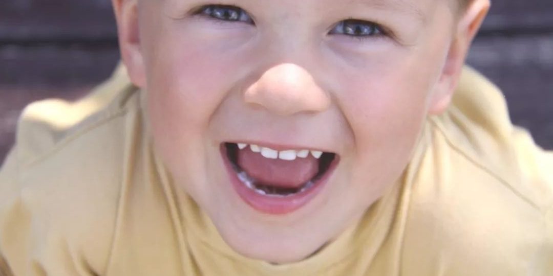 deglucion atipica en Valencia – niño con problema deglucion atipica en Valencia - niño con problema