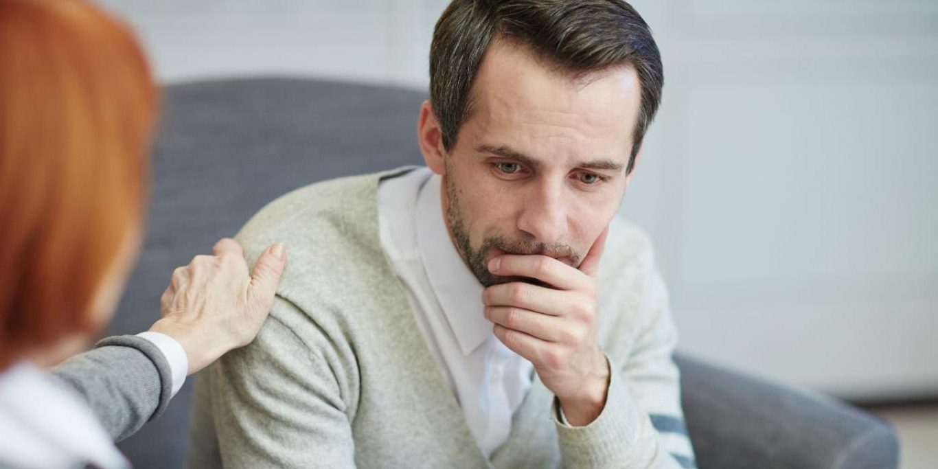 Psicóloga para trastornos depresivos en Valencia - hombre deprimido