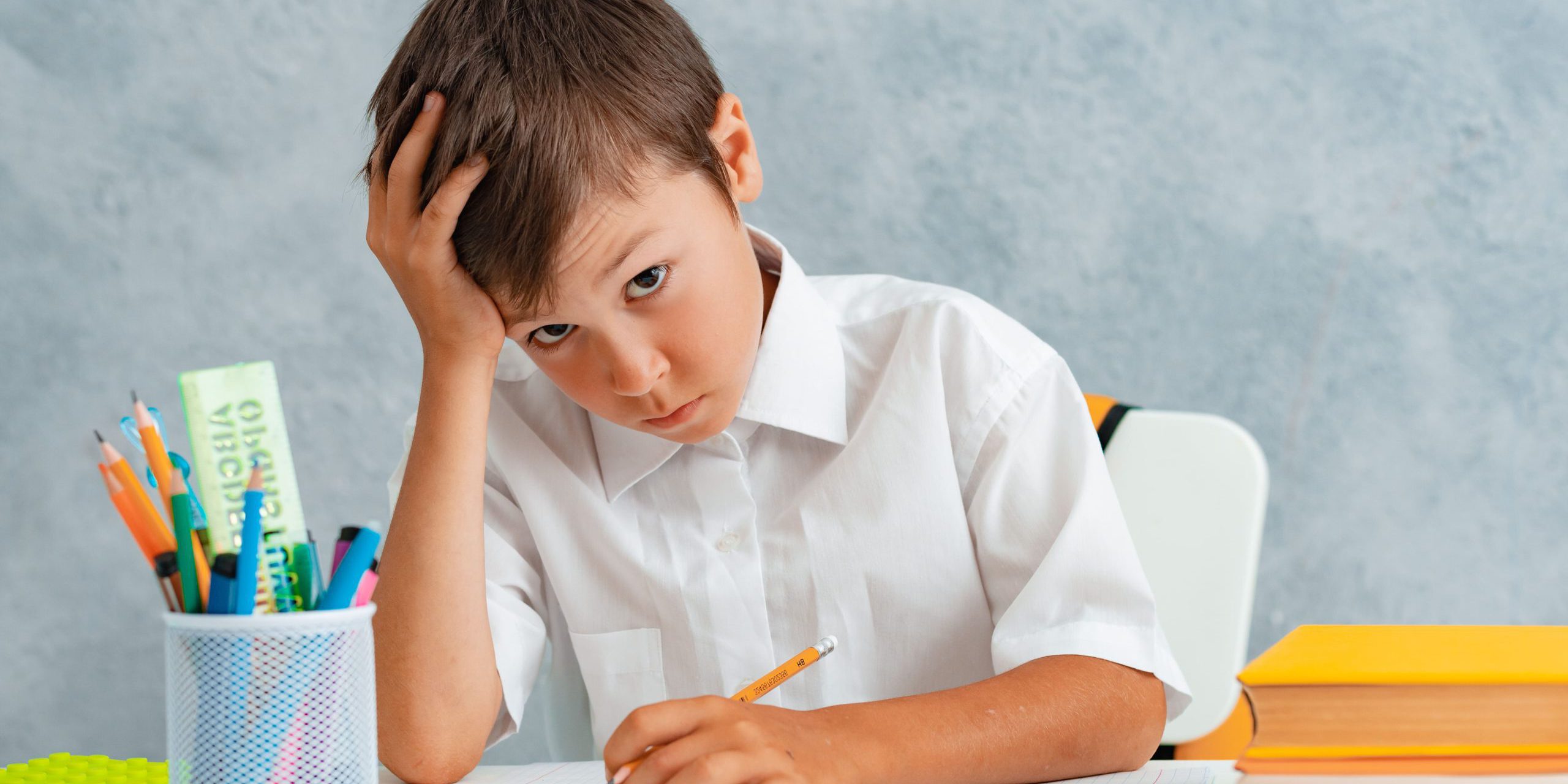 psicóloga para problemas de lectura en valencia - niño con dislexia