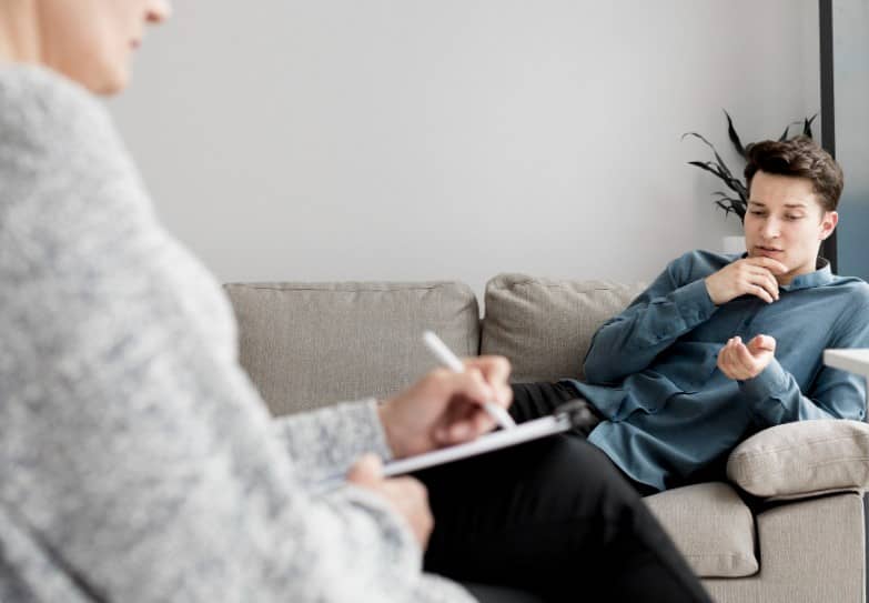 Terapia para adolescentes en Valencia – joven Terapia para adolescentes en Valencia - joven