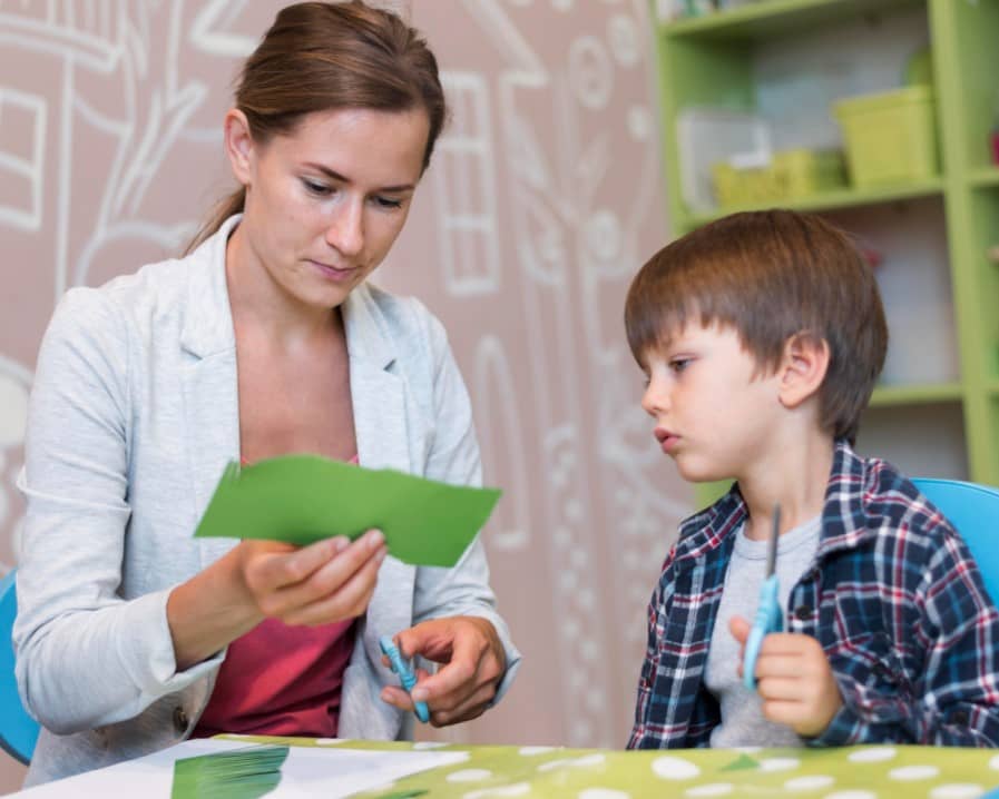 Psicóloga infantil en Valencia – Tijeras Psicóloga infantil en Valencia - Tijeras